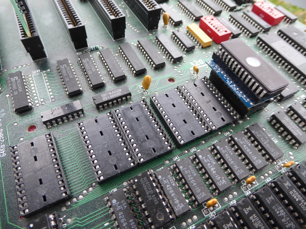 IC Socket Adapter in U33 with M2128A ROM